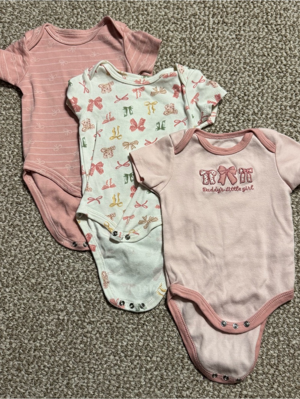 Baby Girl Bodysuit Lot of 3 Pink Bow Print Daddy's Little Girl 6-9 Month